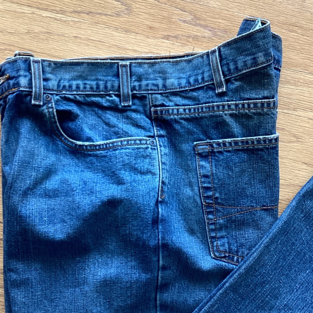 Kirkland Signature Men's Jeans - Picture 2 of 5